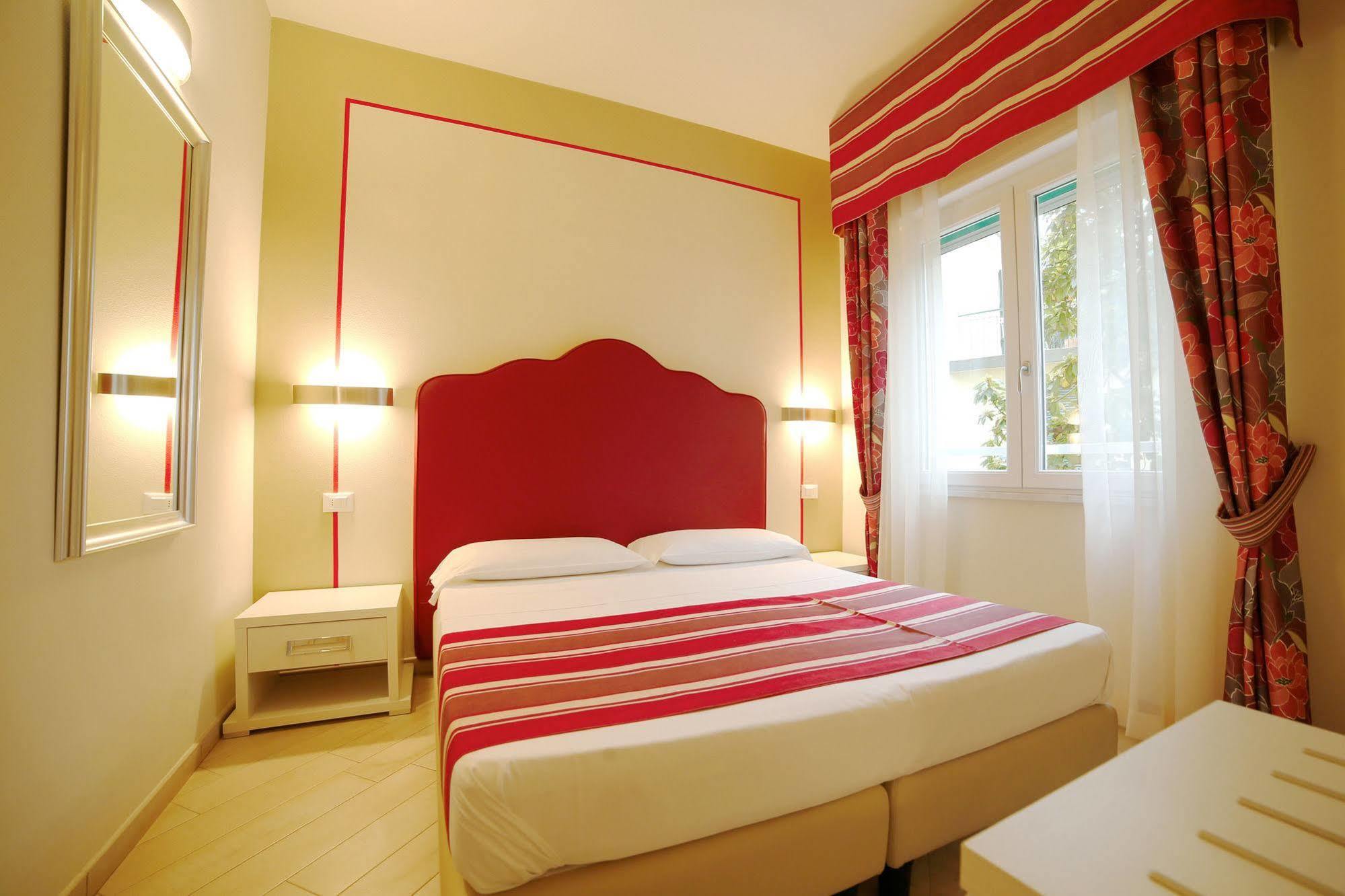 Hotel Souvenir Monterosso al Mare Bagian luar foto